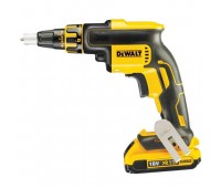 Шуруповерт DeWALT DCF620D2K