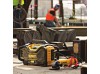 Зарядний пристрій-радіоприймач DeWALT DCR027